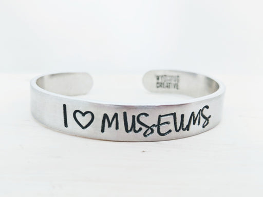 I heart Museums bracelet